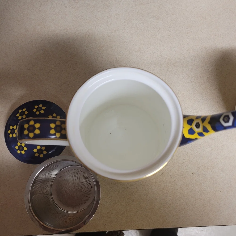 T2 tea teapot and tea mug - Picture 4 of 6